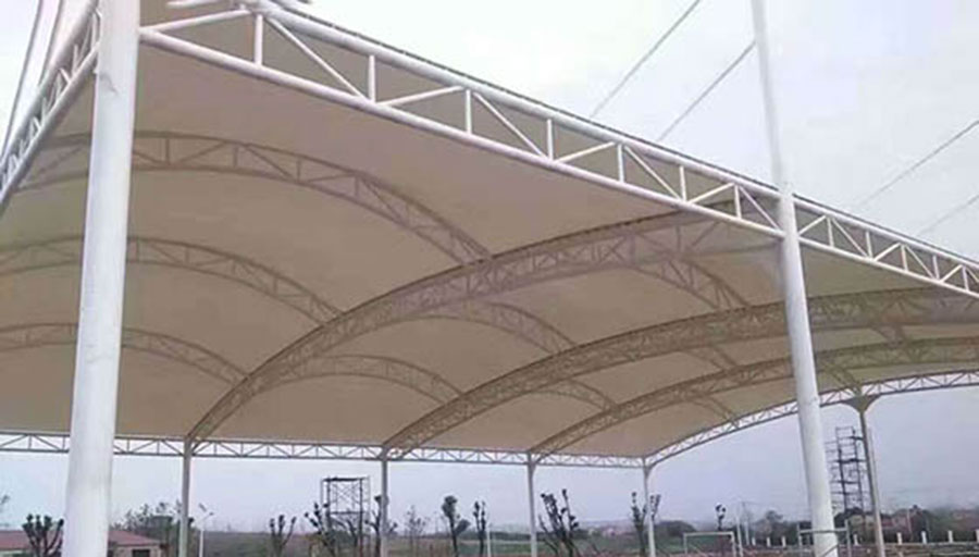 繁峙滨河公园篮球场