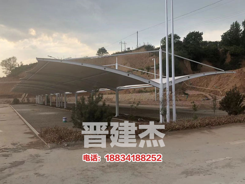 膜结构停车棚